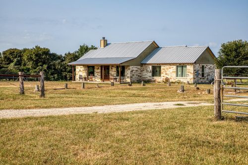 8201 Lone Star Rd, Washington, TX, 77880-5295 | Card Image