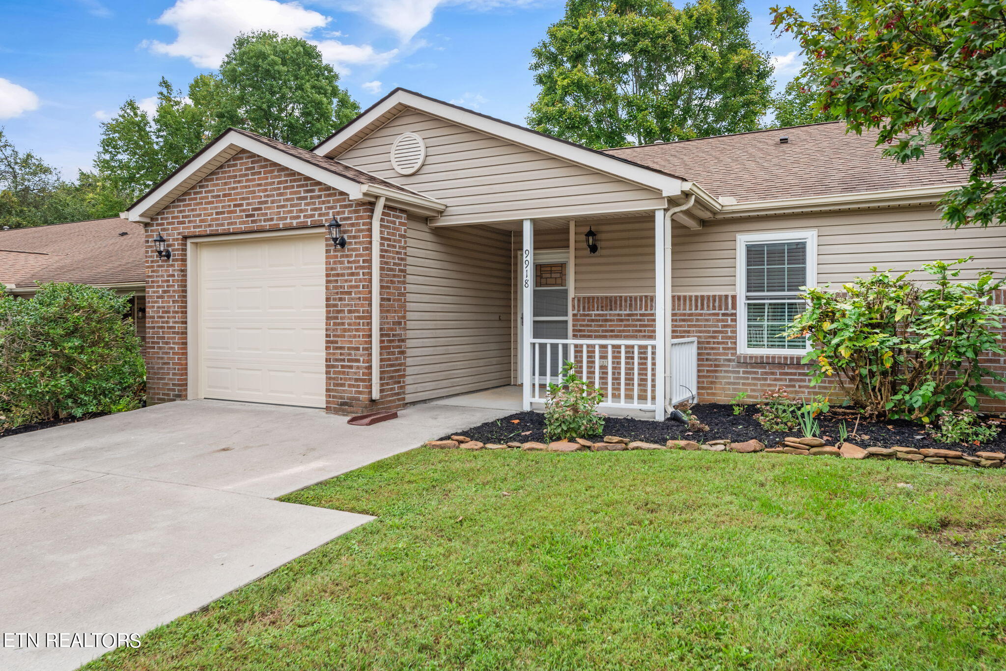 Oakledge Way, Knoxville, TN 37931
