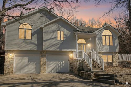 1024 Connecticut Avenue, Manhattan, KS, 66502 | Card Image