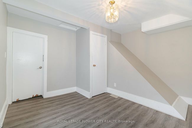 189 Dundas St N, House attached with 3 bedrooms, 2 bathrooms and 5 parking in Cambridge ON | Image 28