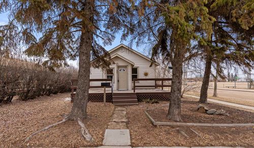 4901 45 St, Camrose, AB, T4V1E3 | Card Image