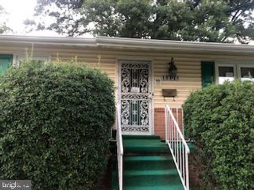 8806 Braeside Dr, LANHAM, MD, 20706-1923 | Card Image