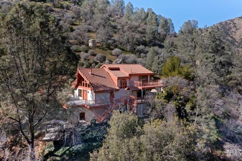 19182 Caliente Creek Rd, Caliente, CA, 93518-1126 | Card Image