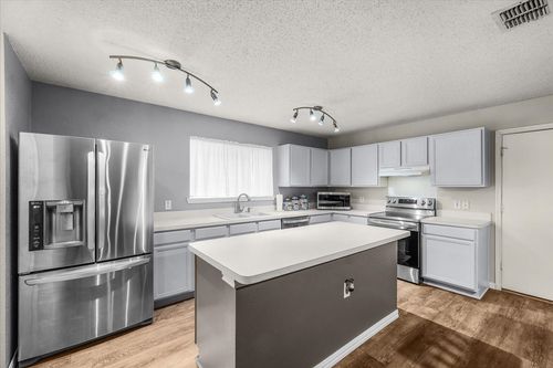 1806 Cedar Ridge Dr, Mesquite, TX, 75181-2437 | Card Image