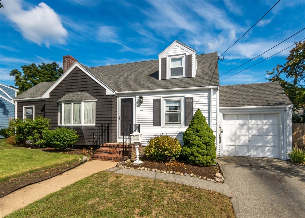 Grosvenor Rd, Waltham, MA 02453