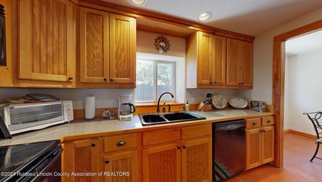 109 E 3 Rd St, House other with 3 bedrooms, 2 bathrooms and null parking in Capitan NM | Image 25