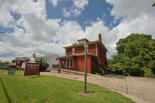 1125 W Lexington Ave, Winchester, KY, 40391-1139 | Card Image