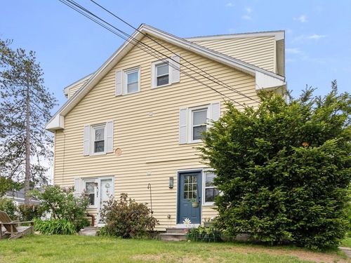 a-118 Village St, Medway, MA, 02053-1012 | Card Image