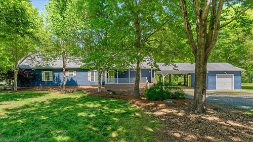 596 Greenbrier Farm Trl, Siler City, NC, 27344-9284 | Card Image