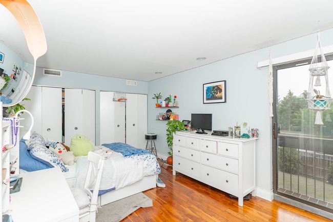 APT-210 - 3801 Appian Way, Home with 3 bedrooms, 2 bathrooms and null parking in Glenview IL | Image 14