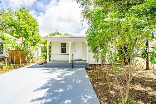 0-3121 Nw 60th St, Miami, FL, 33142-2104 | Card Image