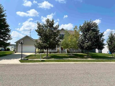 905 Sand Drift Drive, House other with 4 bedrooms, 2 bathrooms and null parking in Fremont IN | Image 2