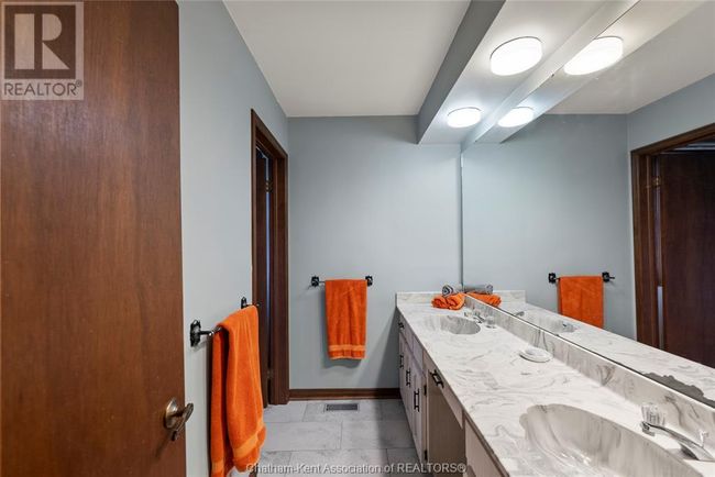 7819 Rivard Line, House other with 5 bedrooms, 4 bathrooms and null parking in Grande Pointe ON | Image 29
