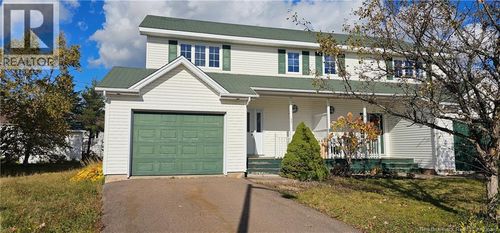 17 Sheffield Crt, Moncton, NB, E1G2J2 | Card Image