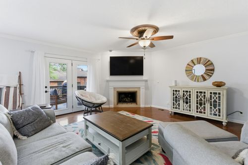 111 Hearthstone Manor Cir, Brentwood, TN, 37027-4341 | Card Image