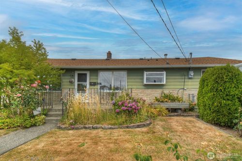 920 E 31st St, Bremerton, WA, 98310-2706 | Card Image