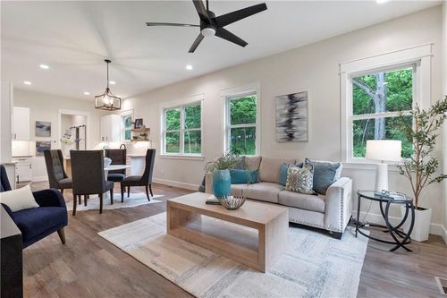 18 Beechwood Ln, Linn Valley, KS, 66040-5229 | Card Image