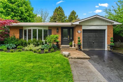 2365 Devon Rd, Oakville, ON, L6J5R6 | Card Image