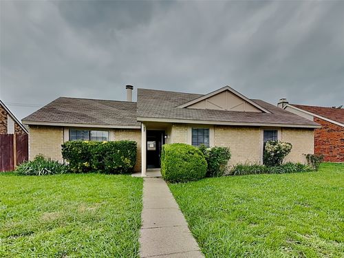 5026 Red River Trl, Grand Prairie, TX, 75052-1936 | Card Image