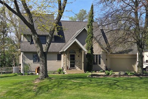 8113 Darrow Road, Huron, OH, 44839 | Card Image