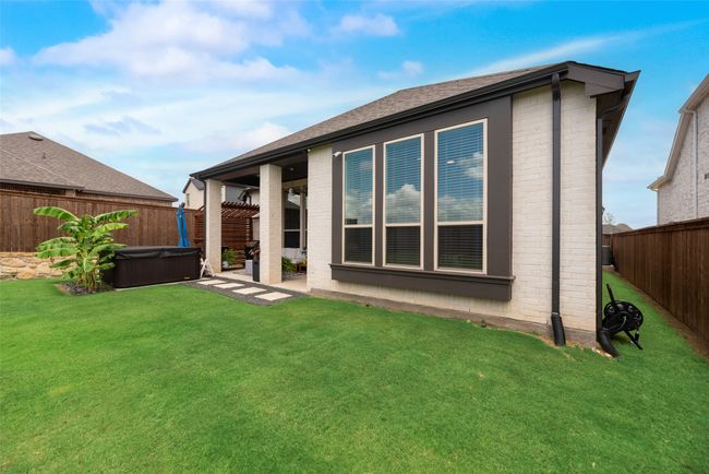 1821 Rough Ridge Trl, House other with 3 bedrooms, 2 bathrooms and null parking in Midlothian TX | Image 33