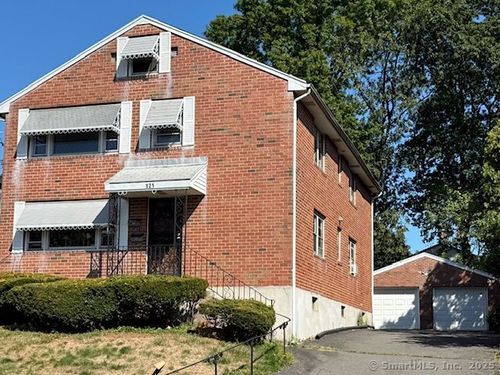 121 Pinehurst Ave, New Britain, CT, 06053-3525 | Card Image