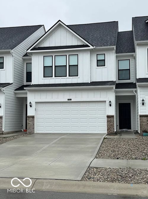 10924 Morab Dr, Zionsville, IN, 46077-0450 | Card Image