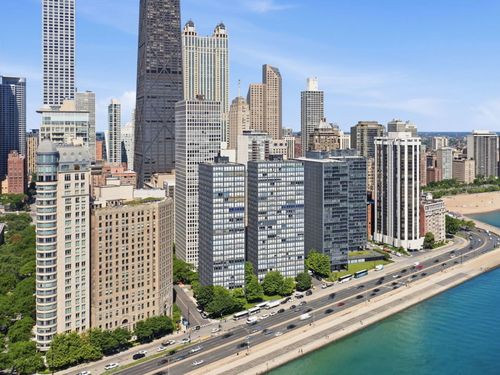 21k-860 N Lake Shore Dr, Chicago, IL, 60611-1793 | Card Image