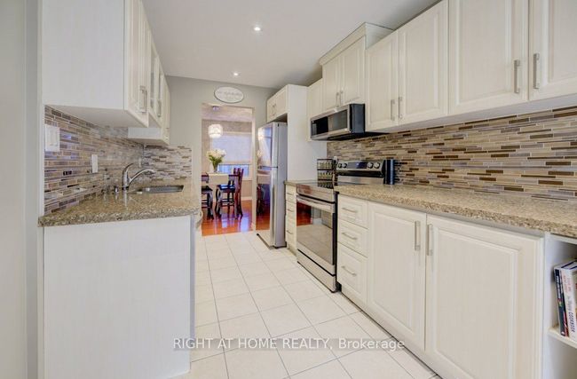 34 Langston Dr, House attached with 5 bedrooms, 3 bathrooms and 2 parking in Brampton ON | Image 6