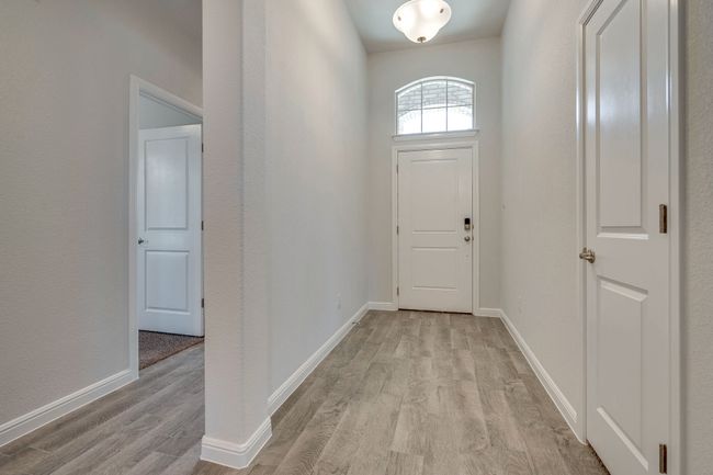 1441 Archway Ct, House other with 4 bedrooms, 2 bathrooms and null parking in Justin TX | Image 4