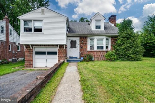 506 Centre St, READING, PA, 19605-3106 | Card Image