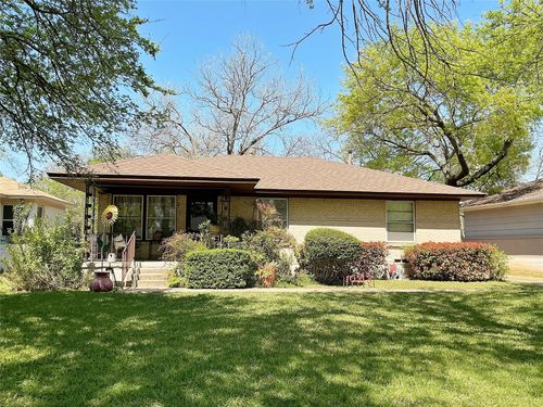 10313 Pinecrest Dr, Dallas, TX, 75228-3260 | Card Image