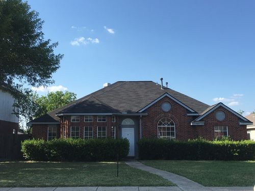 909 Moore St, Cedar Hill, TX, 75104-6003 | Card Image