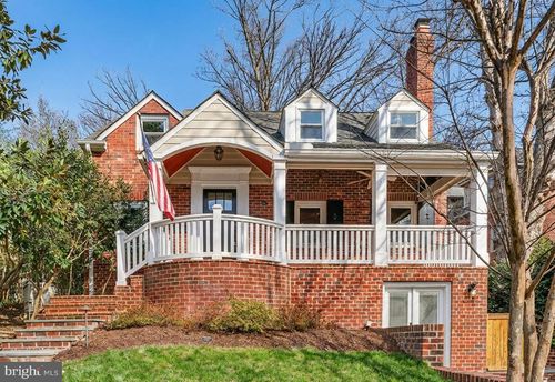 705 Chalfonte Dr, ALEXANDRIA, VA, 22305-1202 | Card Image
