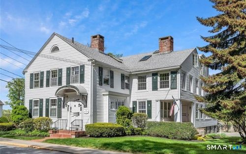 8-27 N Main St, Essex, CT, 06426-1051 | Card Image