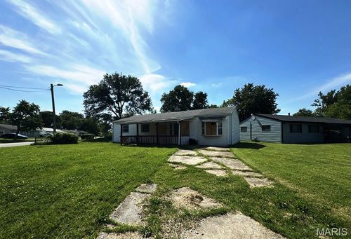 1137 St Margaret Drive, Cahokia, IL, 62206 | Card Image