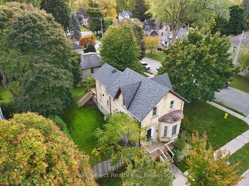 382 Queen St E, Saint Marys, ON, N4X1C8 | Card Image