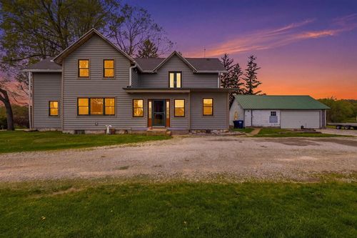 W7892 County Rd W, Beaver Dam, WI, 53916-9410 | Card Image