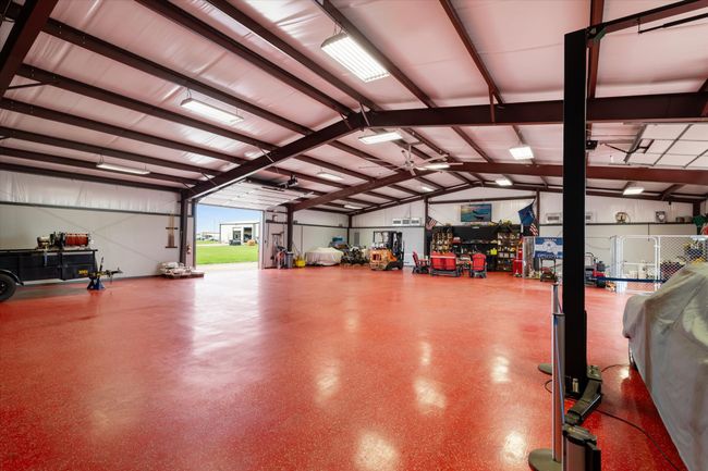 View of garage | Image 5