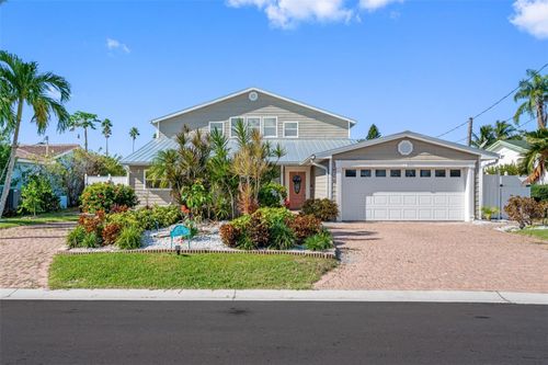 538 Crystal Dr, Madeira Beach, FL, 33708-2373 | Card Image