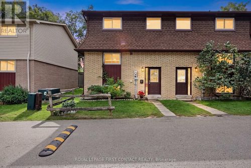 8-233 Innisfil Street, Barrie (Allandale Centre), ON, L4N3E9 | Card Image