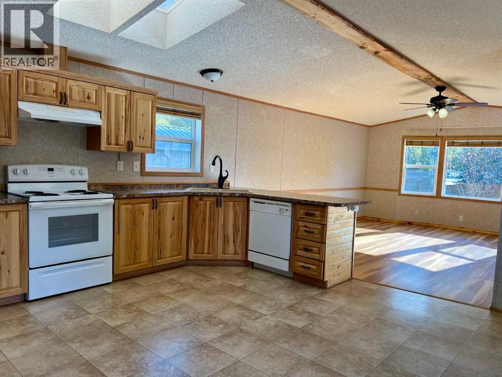 Residential in Pincher Creek 3