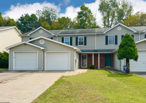 1005 Fair Oaks Dr, Fairmont, WV, 26554-9779 | Card Image