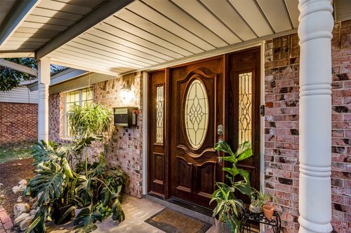 241 Straw Rd, Saginaw, TX, 76179-2125 | Card Image