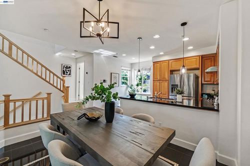 1013 Amber Ter, Union City, CA, 94587-1489 | Card Image