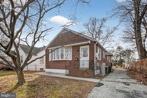 351 Lawnton Ter, HOLMES, PA, 19043-1315 | Card Image