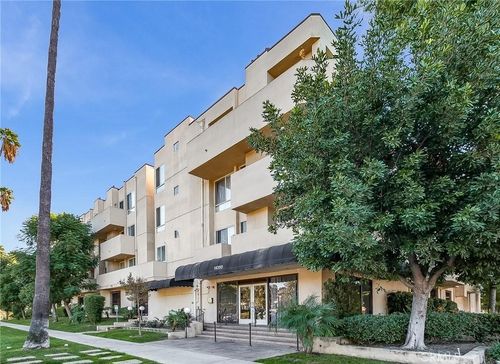 124-19350 Sherman Way, Reseda, CA, 91335-3764 | Card Image
