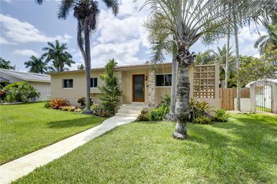 938 Polk St, House other with 2 bedrooms, 2 bathrooms and null parking in Hollywood FL | Image 3