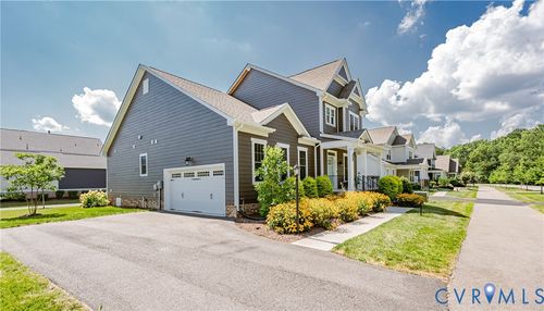 720 Chapman St, Ashland, VA, 23005-1120 | Card Image