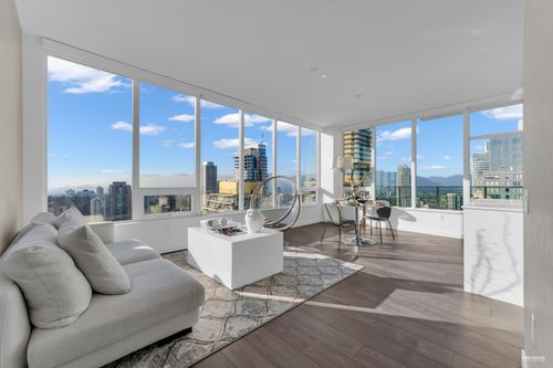 3204-6463 Silver Ave, Burnaby, BC, V5H0K4 | Card Image